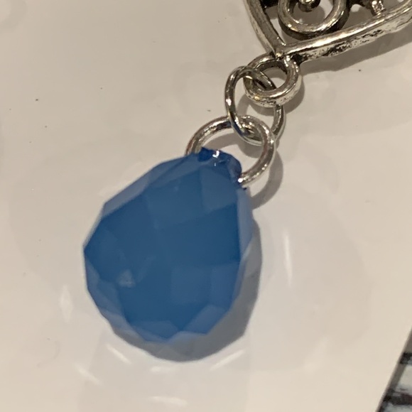 Heart Dangle Earrings - Picture 4 of 6